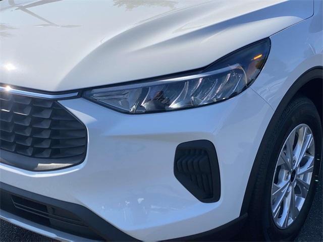 new 2025 Ford Escape car, priced at $23,574