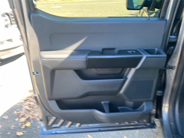 new 2025 Ford F-150 car, priced at $43,179