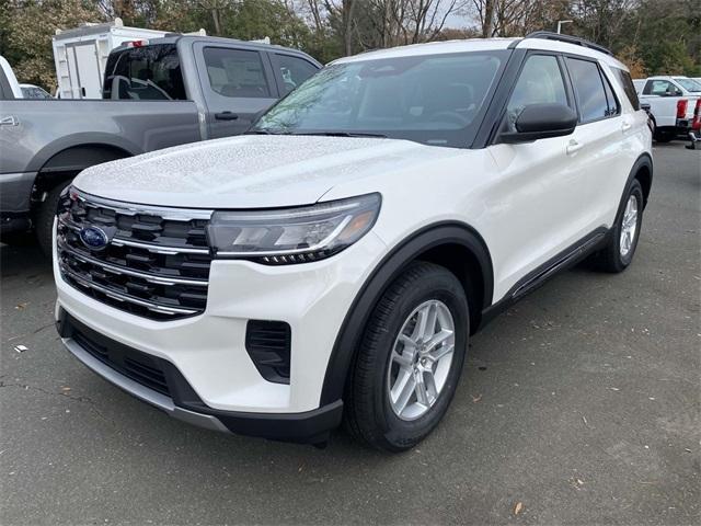 new 2025 Ford Explorer car, priced at $40,745