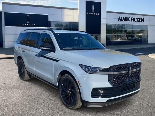 new 2025 Lincoln Navigator car, priced at $108,585