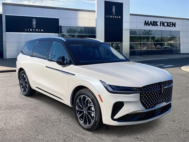 new 2025 Lincoln Nautilus car, priced at $67,315
