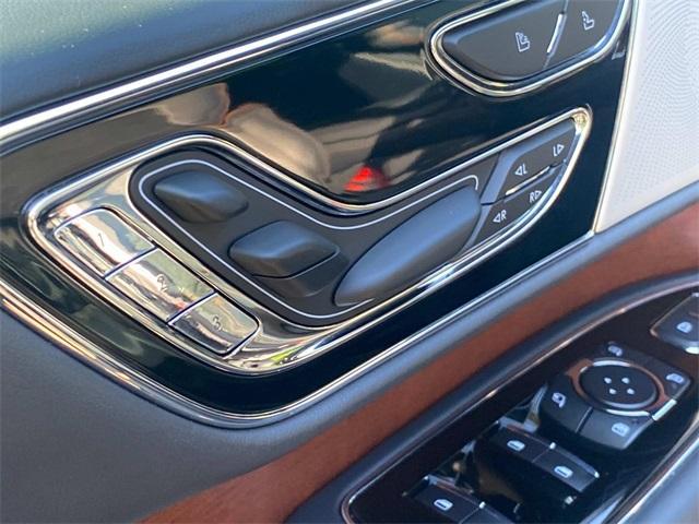 used 2024 Lincoln Navigator L car, priced at $78,907