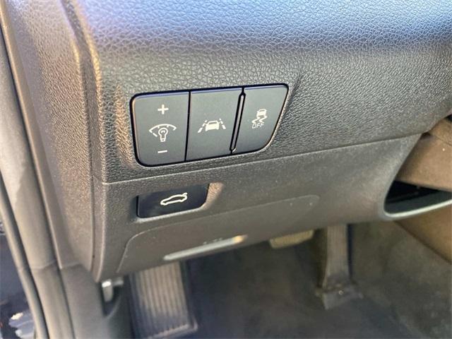 used 2022 Kia K5 car, priced at $23,266