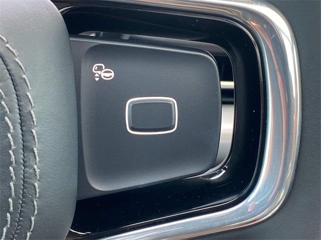 new 2025 Lincoln Navigator car, priced at $109,305