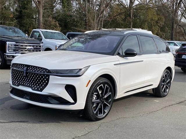 new 2025 Lincoln Nautilus car, priced at $63,705