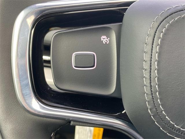 new 2025 Lincoln Navigator car, priced at $107,083