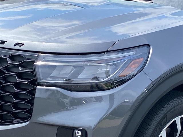 new 2025 Ford Explorer car, priced at $44,170