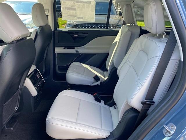 new 2025 Lincoln Aviator car, priced at $61,123