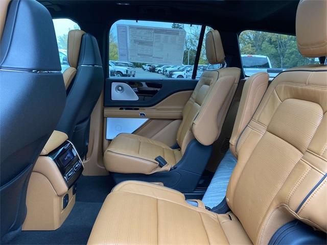 new 2025 Lincoln Aviator car, priced at $87,525