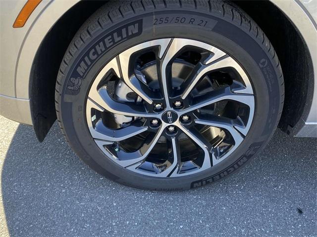 new 2025 Lincoln Nautilus car, priced at $62,205