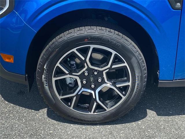 new 2025 Ford Maverick car, priced at $35,876