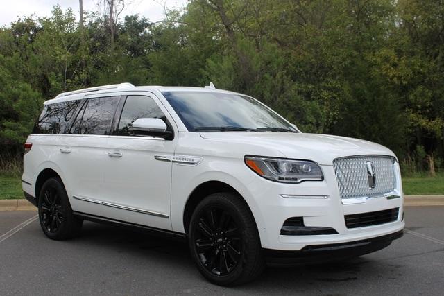 new 2024 Lincoln Navigator car, priced at $102,120