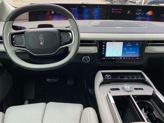 new 2025 Lincoln Navigator L car, priced at $105,730