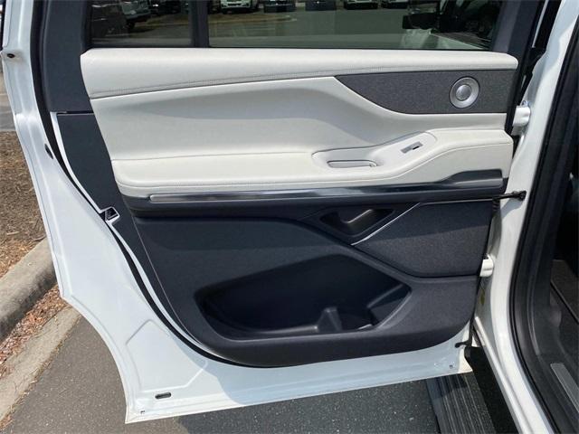 new 2025 Lincoln Navigator L car, priced at $105,730