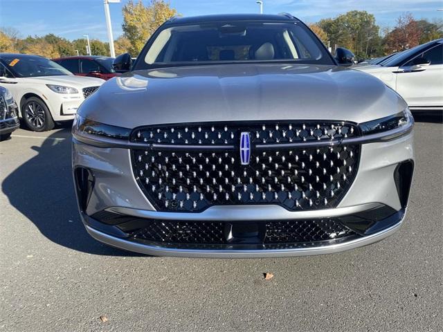 new 2025 Lincoln Nautilus car, priced at $63,605