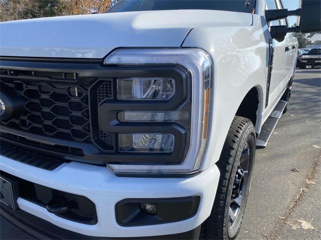 new 2024 Ford F-250 car, priced at $54,409