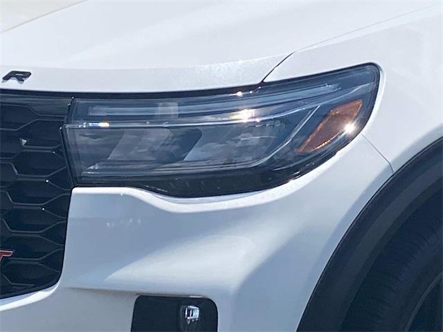 new 2025 Ford Explorer car, priced at $55,548