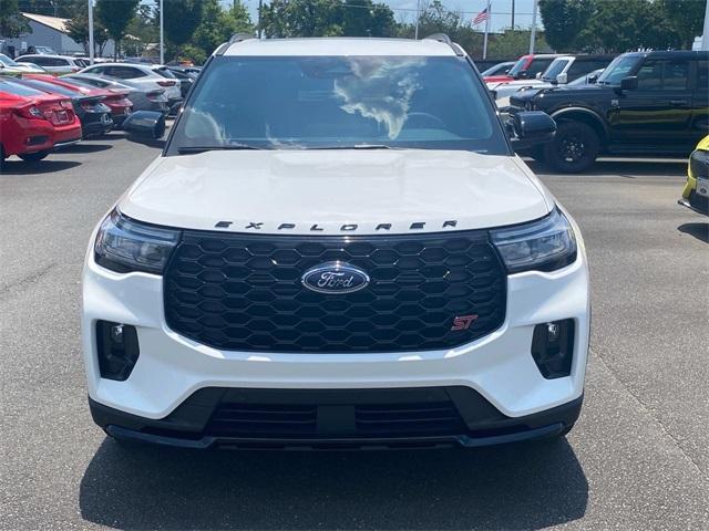 new 2025 Ford Explorer car, priced at $55,548