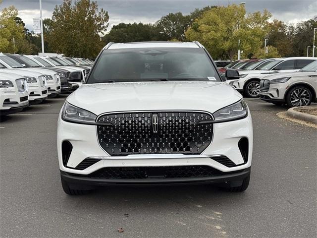 new 2025 Lincoln Aviator car, priced at $75,371