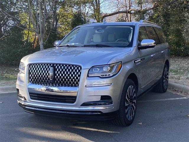 new 2024 Lincoln Navigator car, priced at $109,070