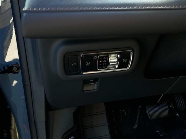 new 2026 Lincoln Nautilus car, priced at $65,784