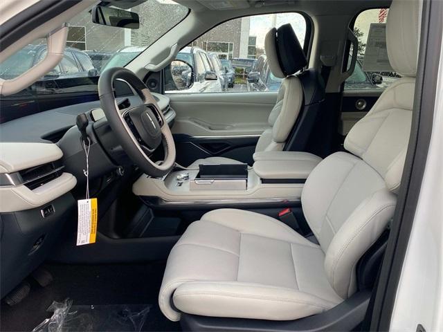 new 2025 Lincoln Navigator L car, priced at $108,075