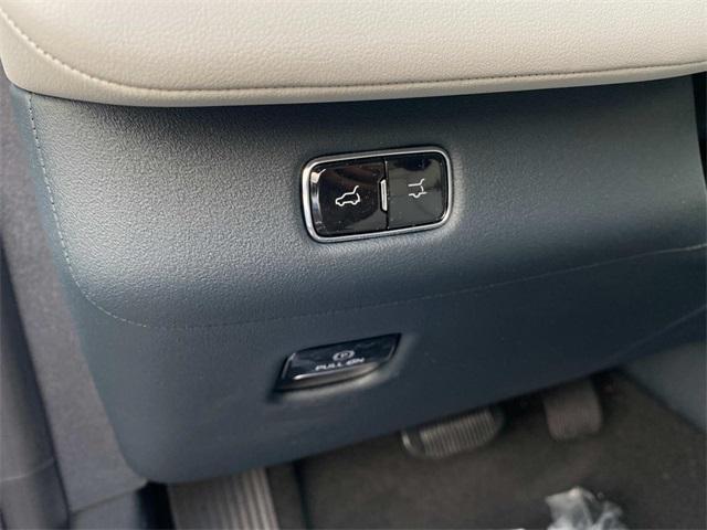 new 2025 Lincoln Navigator L car, priced at $108,075