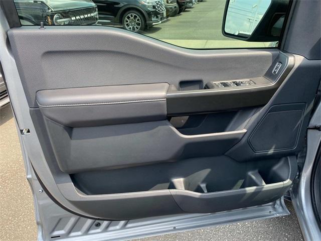 new 2025 Ford F-150 car, priced at $49,727