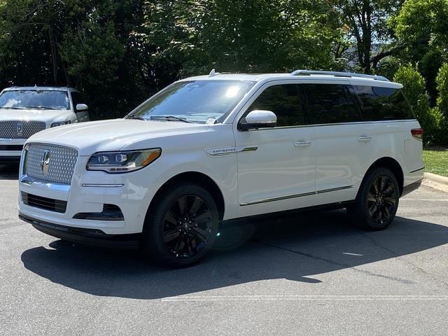 new 2024 Lincoln Navigator car, priced at $102,375