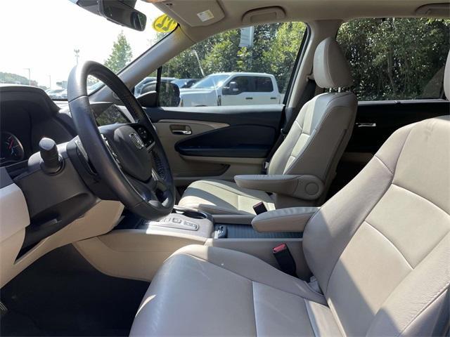 used 2022 Honda Pilot car, priced at $33,047