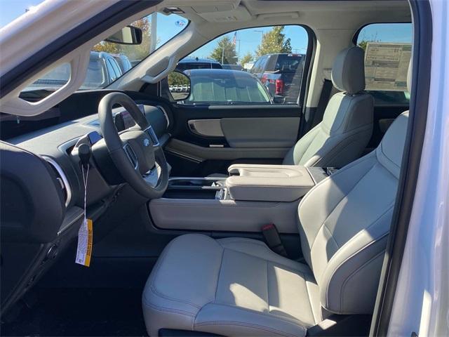 new 2025 Ford Expedition car, priced at $73,340