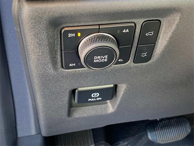 new 2025 Ford Expedition car, priced at $73,340