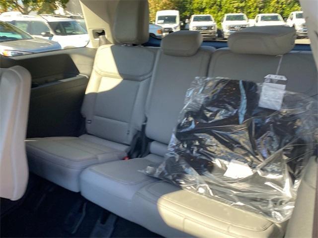 new 2025 Ford Expedition car, priced at $73,340