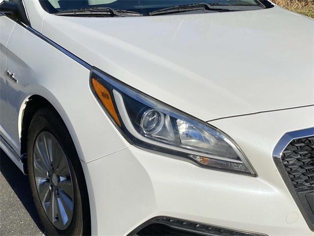 used 2016 Hyundai Sonata Hybrid car, priced at $12,223