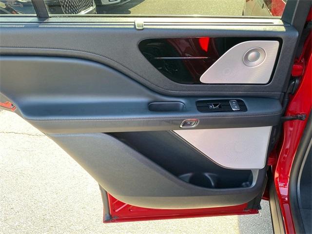 new 2025 Lincoln Aviator car, priced at $72,231