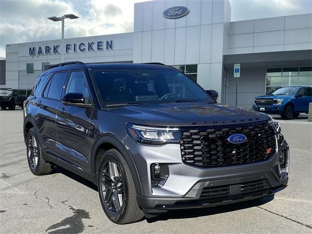 new 2025 Ford Explorer car, priced at $61,697