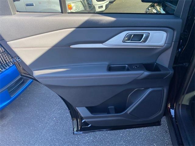 new 2025 Ford Explorer car, priced at $44,265