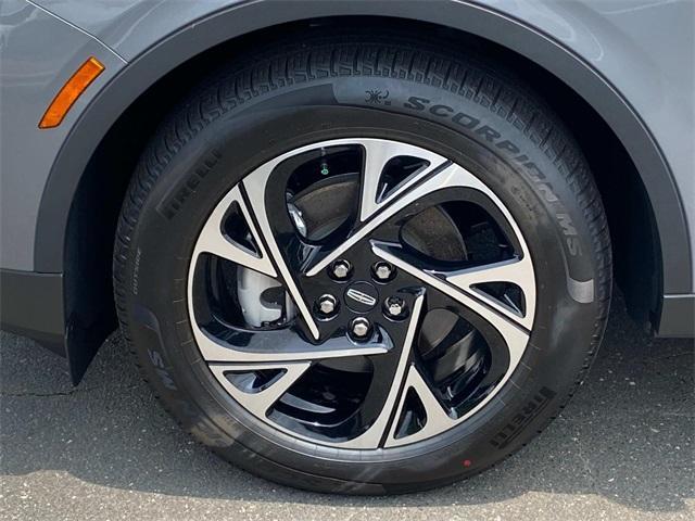 new 2025 Lincoln Nautilus car, priced at $60,020