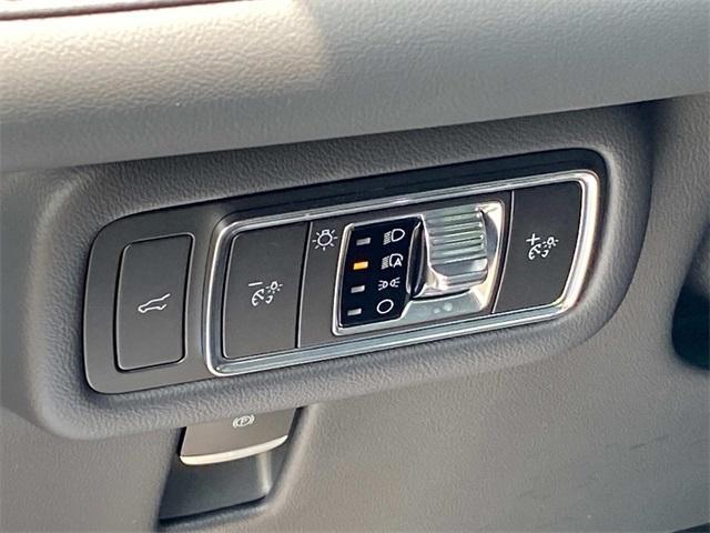 new 2025 Lincoln Nautilus car, priced at $60,020