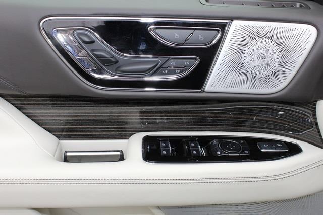 new 2024 Lincoln Navigator L car, priced at $108,015