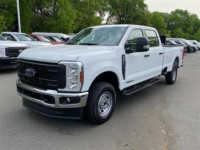 new 2025 Ford F-250 car, priced at $62,098