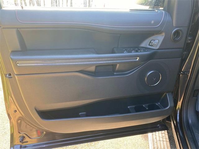used 2023 Ford Expedition car, priced at $55,386