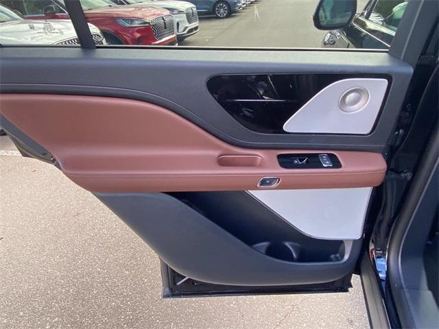 new 2025 Lincoln Aviator car, priced at $75,102