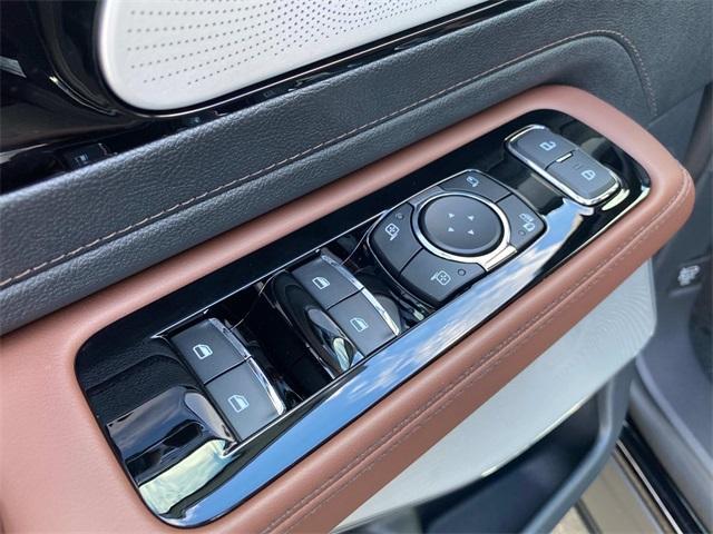 new 2025 Lincoln Aviator car, priced at $75,102