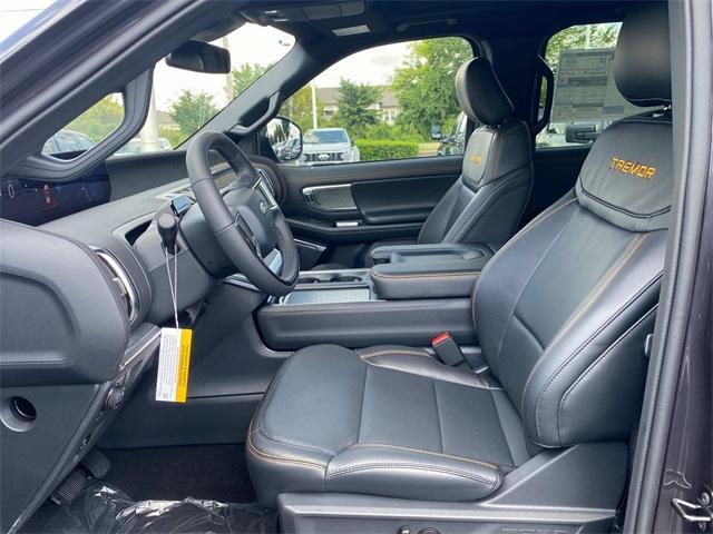 new 2025 Ford Expedition car, priced at $84,400