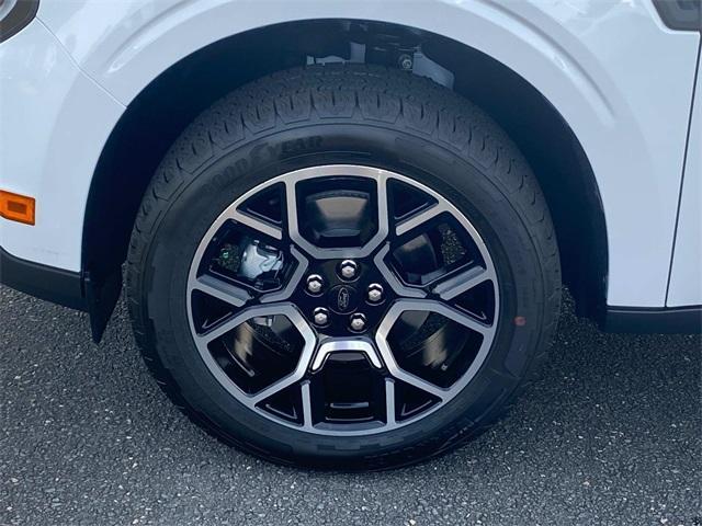 new 2025 Ford Maverick car, priced at $37,116