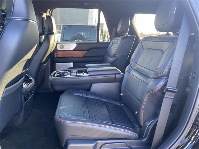 new 2024 Lincoln Navigator car, priced at $105,415