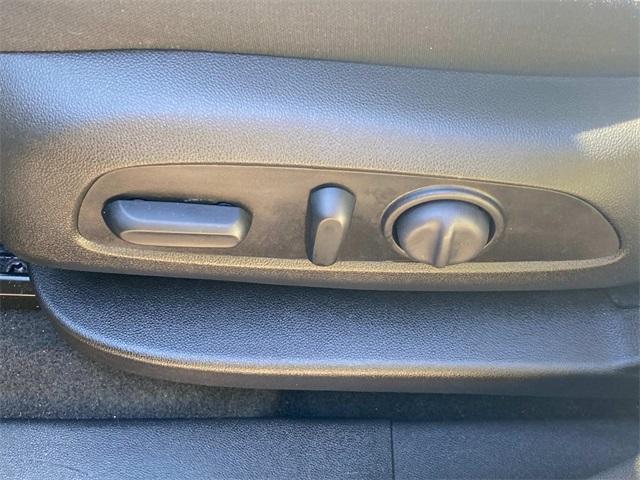 used 2023 Chevrolet Equinox car, priced at $18,734