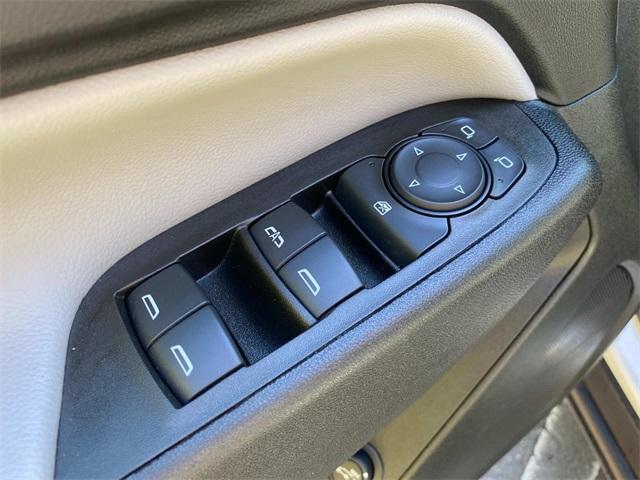 used 2023 Chevrolet Equinox car, priced at $18,734