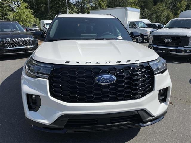 new 2025 Ford Explorer car, priced at $45,664